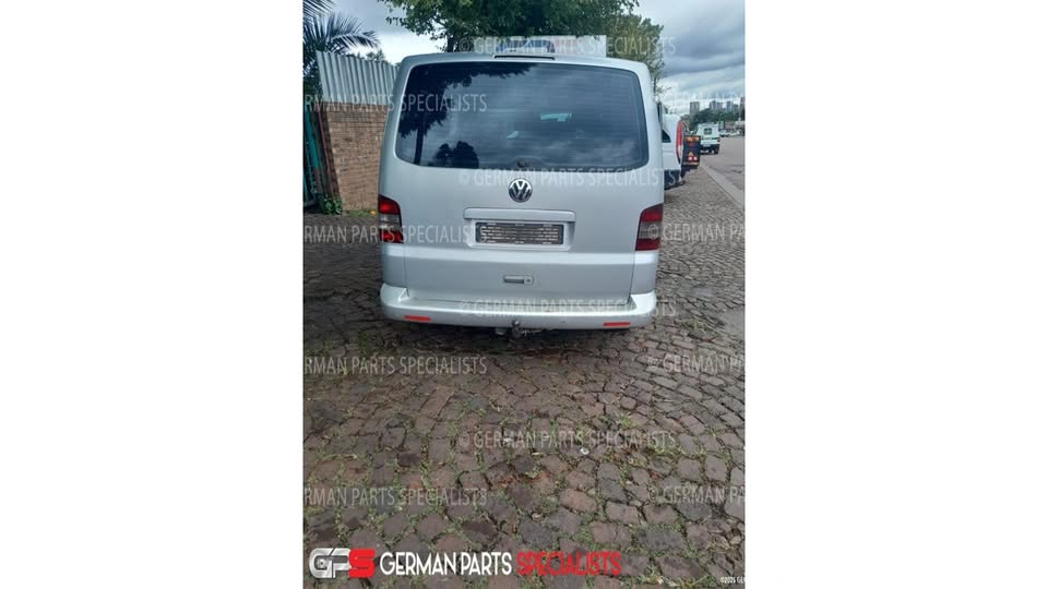 2006 Vw t5 kombi 2.5 tdi  NOW STRIPPING FOR SPARES - Private Seller