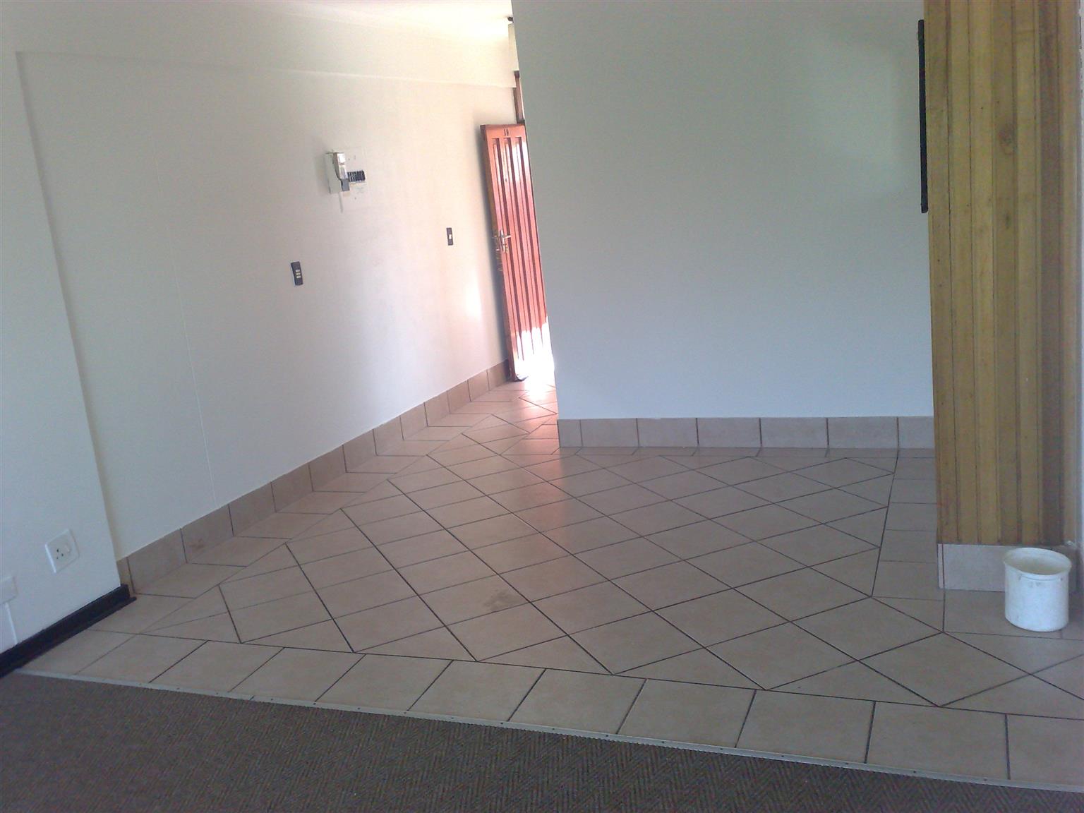 Krugersdorp:2 x bedroomed apartment Newly Refurbished Clean -  Pre paid electric