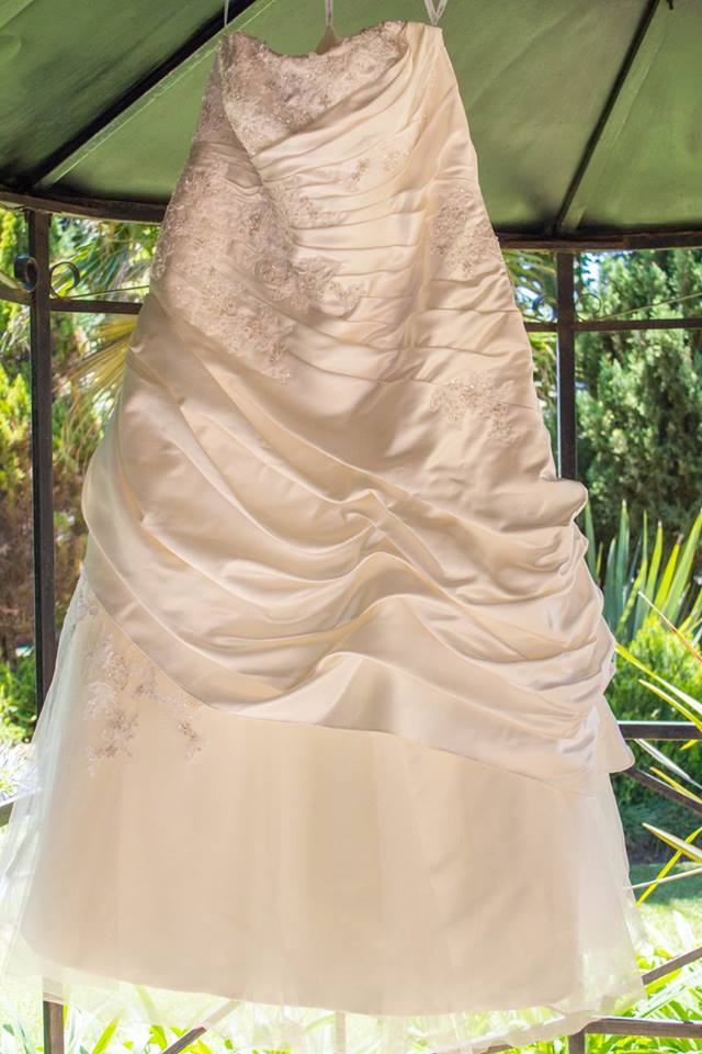 Reduced price Plus Size Wedding  Dress  For Sale  Junk Mail