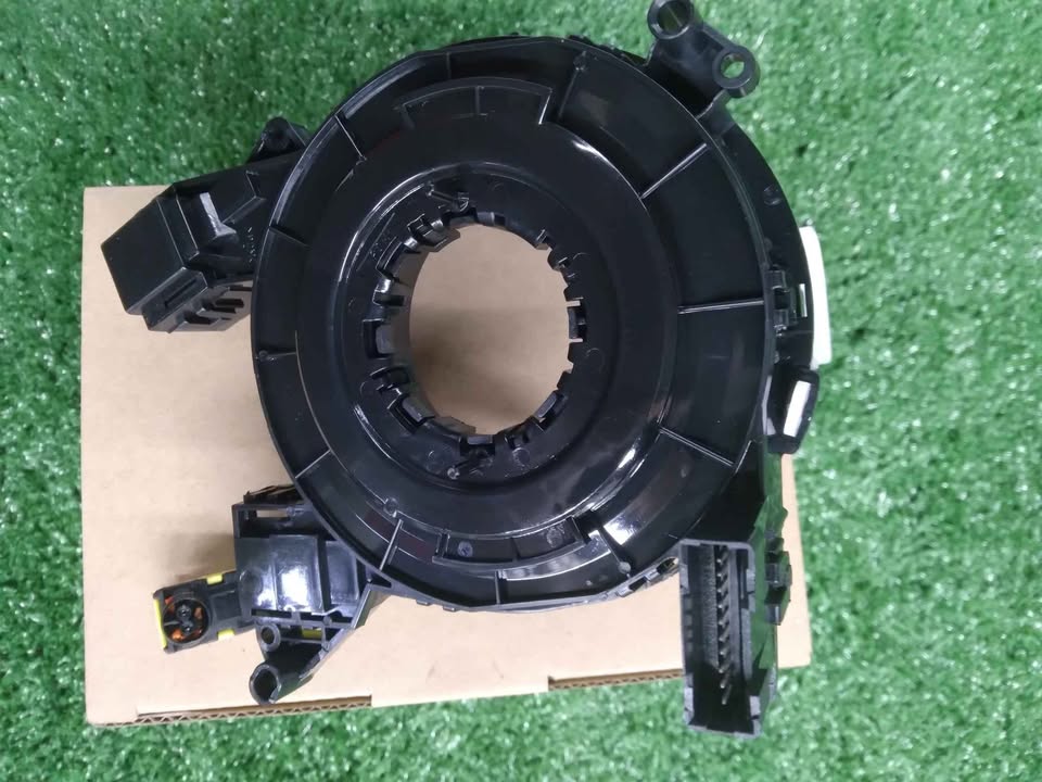 BRAND NEW FORD RANGER T7 STEERING SPIRAL/ CLOCKSPRING WITH CONTROLS 17-20 - Private Seller BRAND NEW FORD RANGER T7 STEERING SPIRAL/ CLOCKSPRING WITH CONTROLS 17-20 - Private Seller