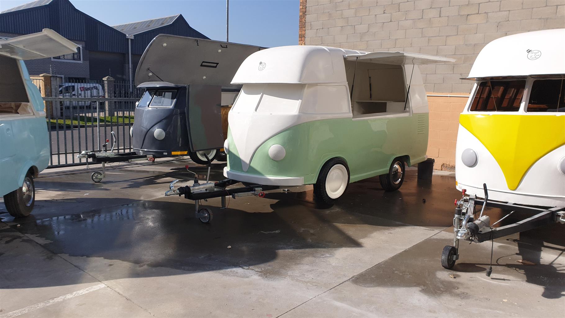 Vintage VW Splitty Kombi Replica Trailer your Ultimate Mobile Ret ...