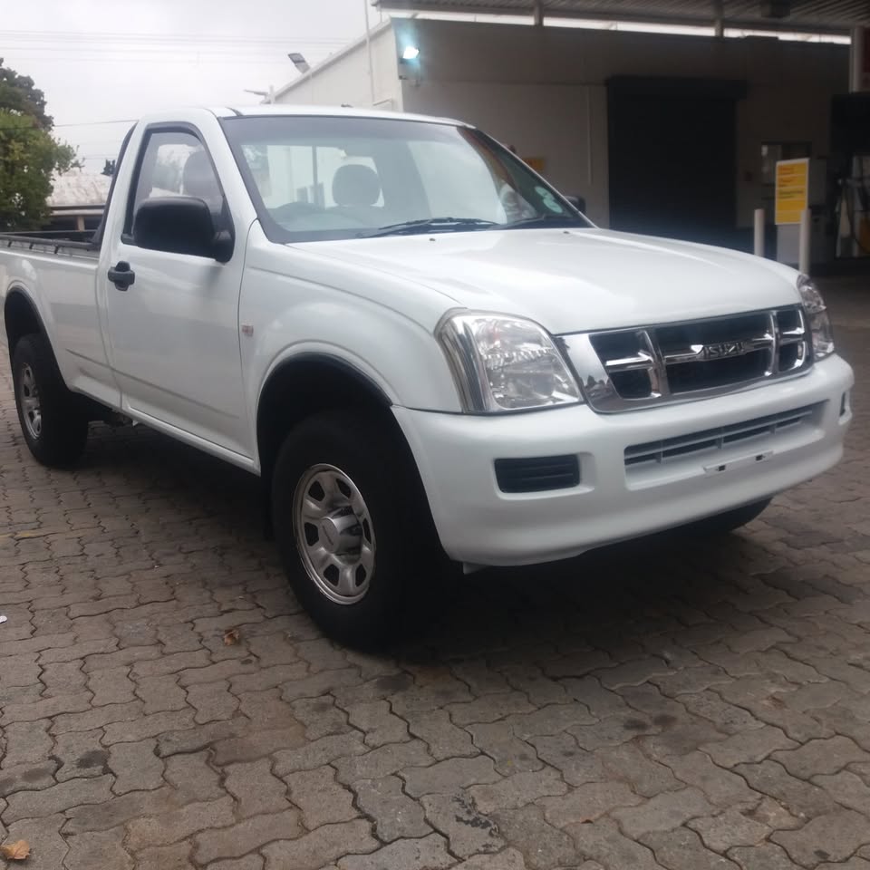 ISUZU KB 200 PETROL SINGLE CAB