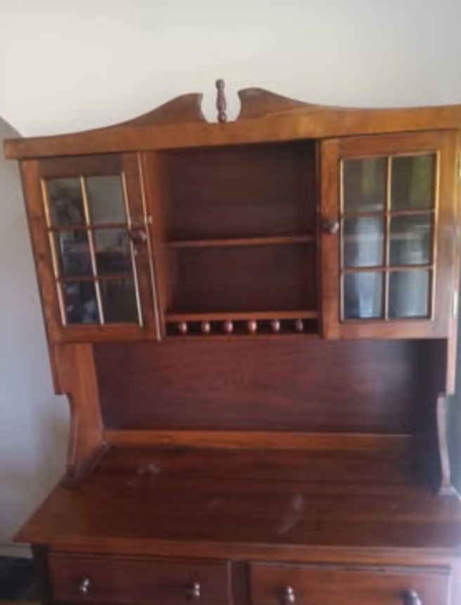 Emboya dinningroom with sideboard for sale