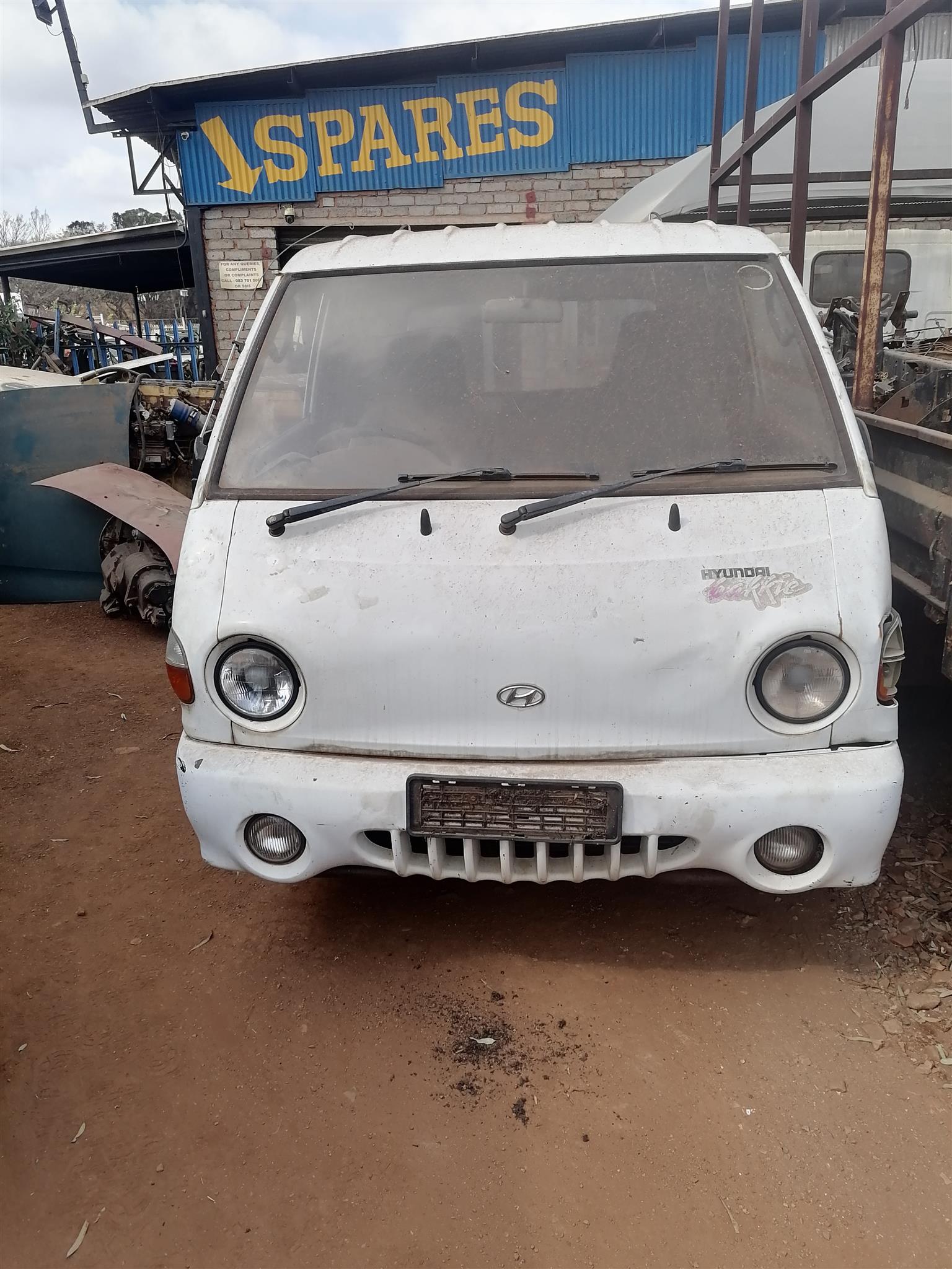 Hyndai h 100 old shape stripping for spares - Private Seller