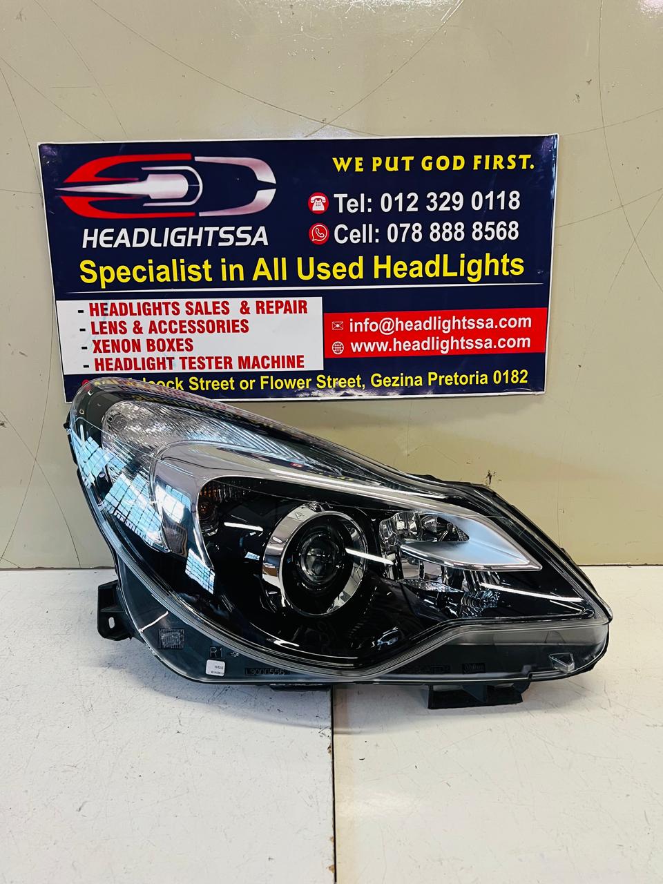 Opel Corsa D right side headlight - Private Seller Opel Corsa D right side headlight - Private Seller