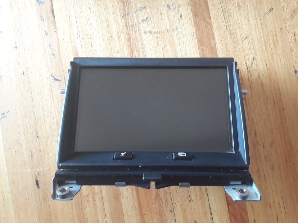 Land Rover Discovery 3 SAT-NAV screen for sale | Auto EZI - Private Seller