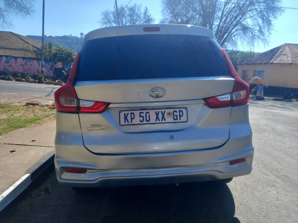 2022 Toyota Rumion 1.5 7Seater, Petrol Manual, Blue, 54000Kms