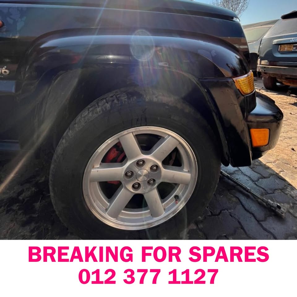 2005 JEEP CHEROKEE 3.7 KJ BREAKING FOR SPARES - Private Seller 2005 JEEP CHEROKEE 3.7 KJ BREAKING FOR SPARES - Private Seller