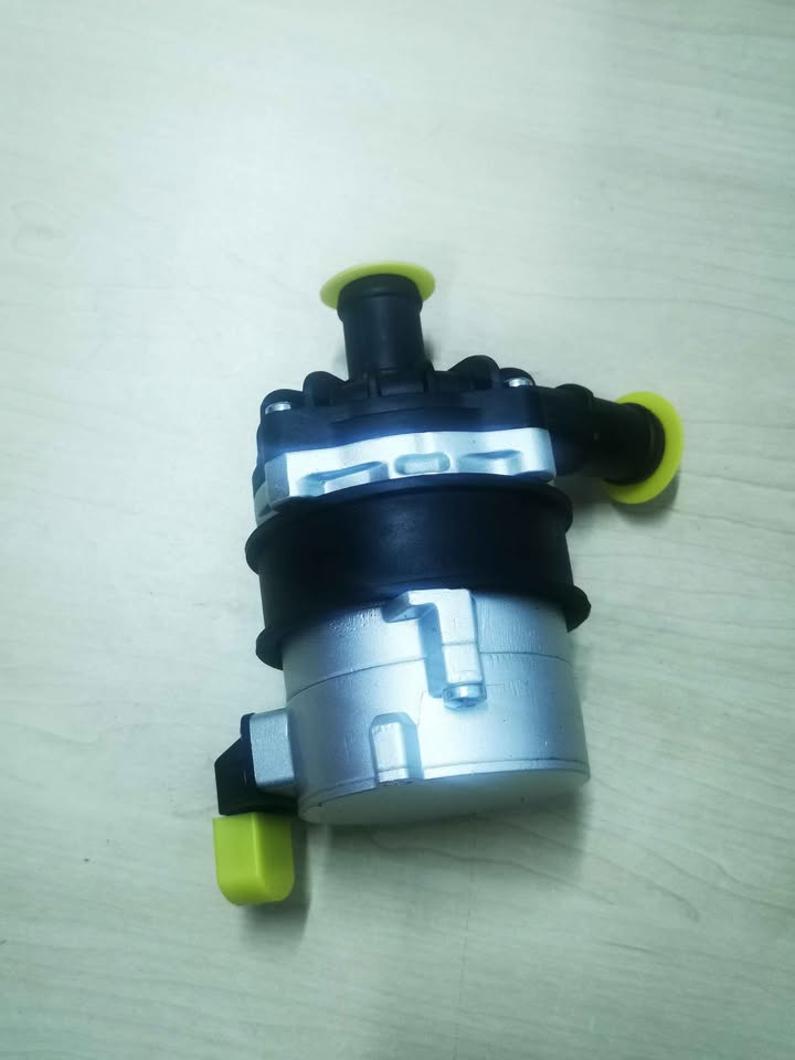 Brand New VW, SEAT, SKODA, VAG, BENTLEY AUDI A5, A6 B8 Auxilary water pumps - Private Seller