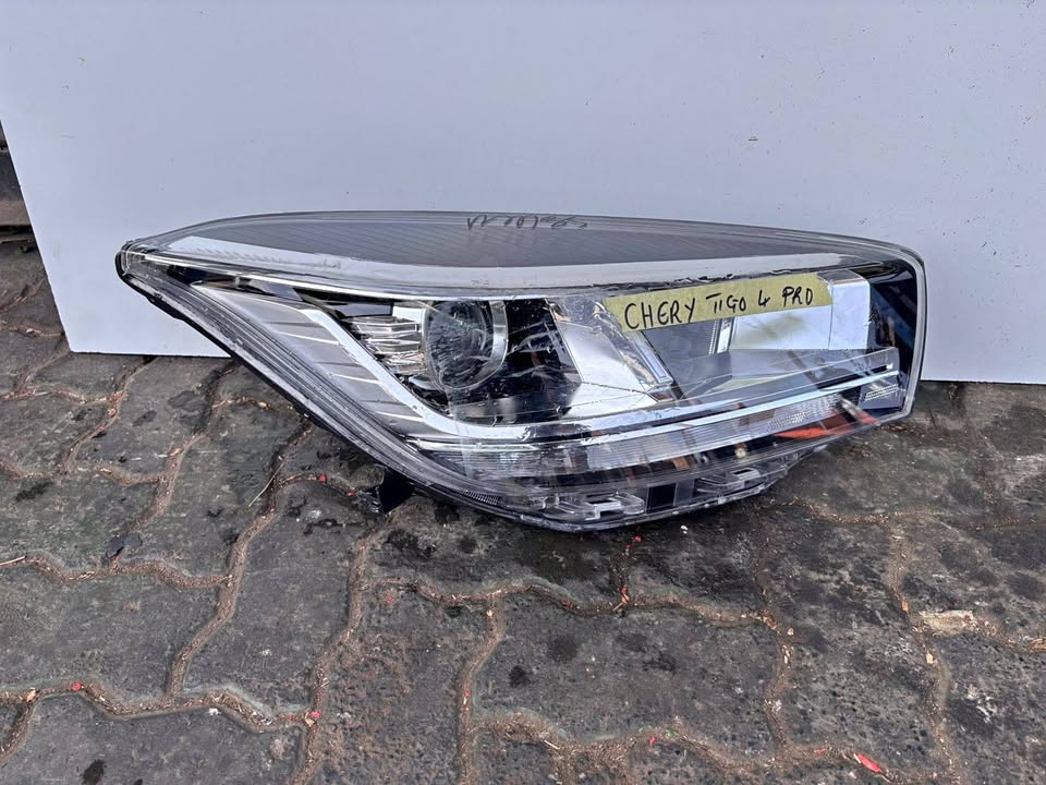 Chery Tiggo Pro 4 Headlight - Private Seller Chery Tiggo Pro 4 Headlight - Private Seller