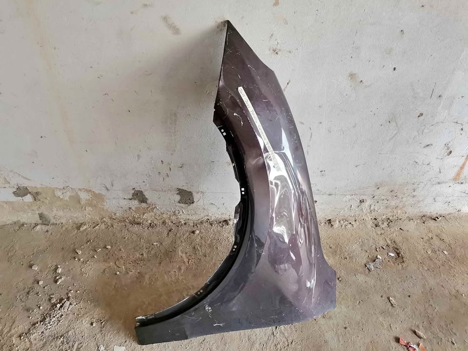 Porsche Cayenne 9Y0/9Y3 fender left side 2017-2022 - Private Seller Porsche Cayenne 9Y0/9Y3 fender left side 2017-2022 - Private Seller