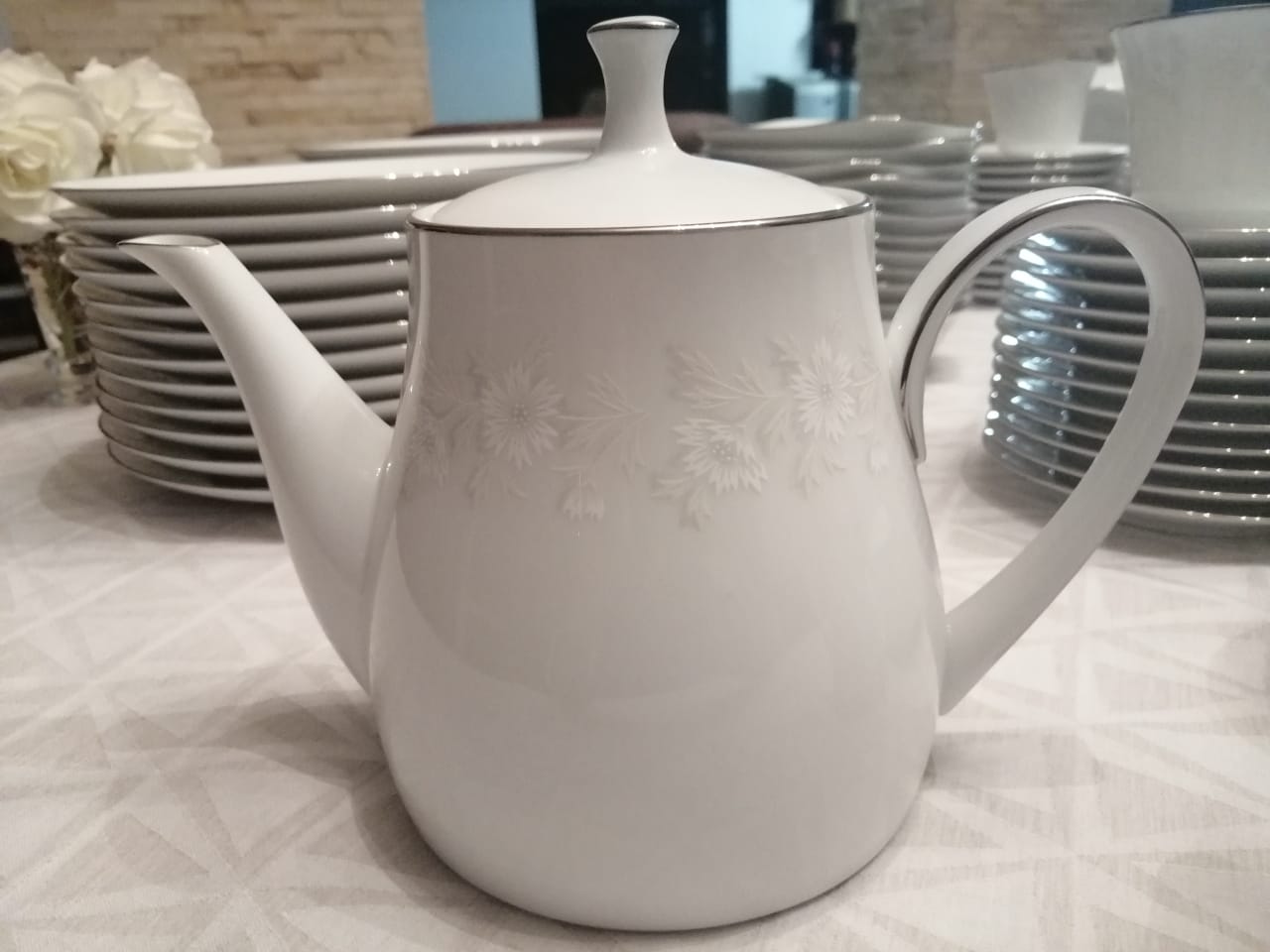 Noritake dinner set 108 pieces