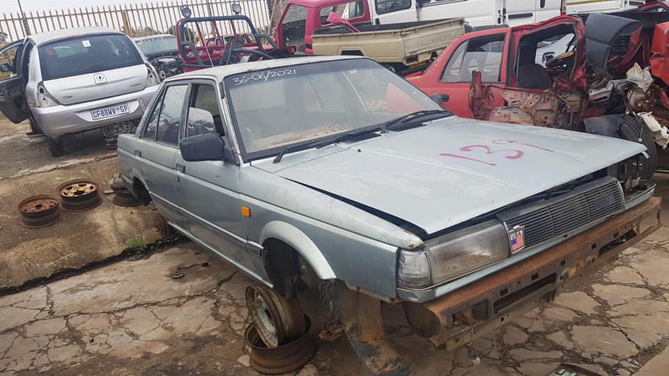 Sentra box shape stripping for spares - Private Seller