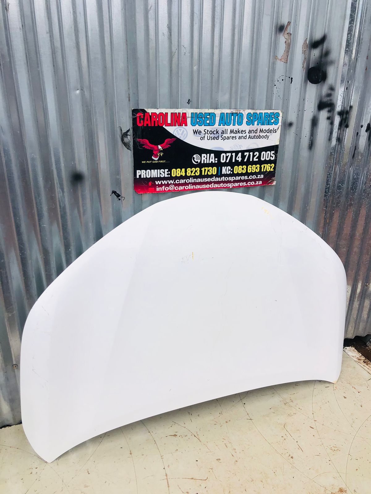 Toyota Yaris facelift bonnet - Private Seller Toyota Yaris facelift bonnet - Private Seller