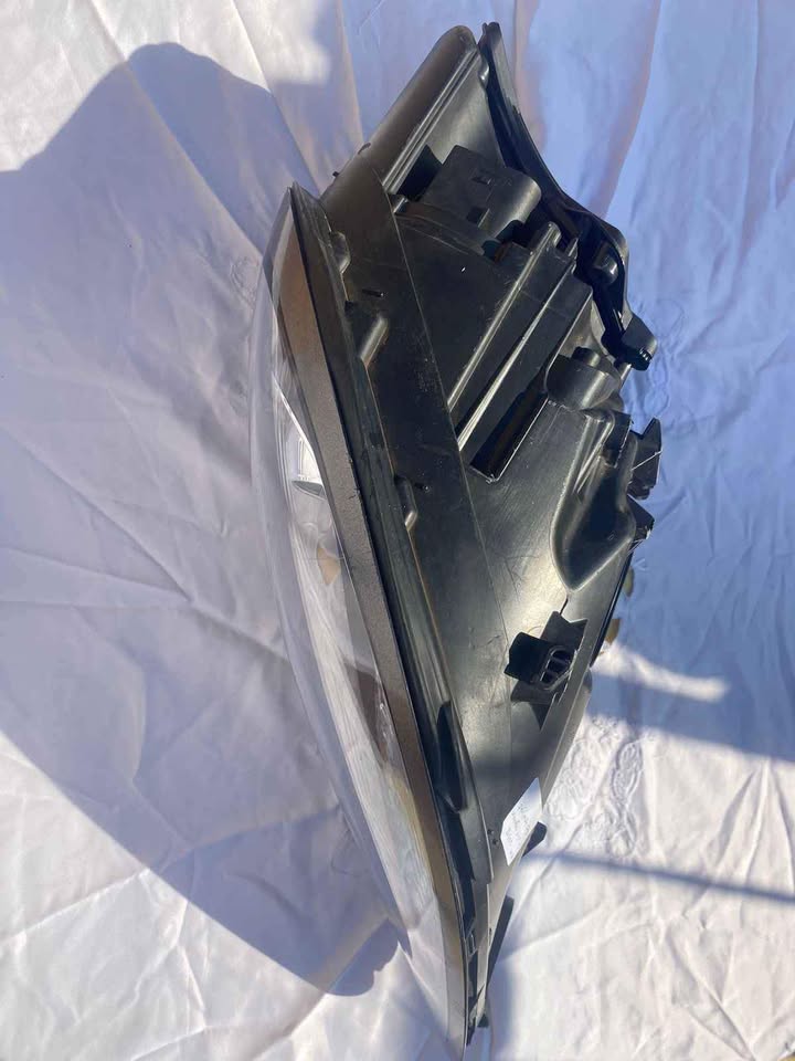 Porsche 981 Boxter Cayman headlight forsale - Private Seller Porsche 981 Boxter Cayman headlight forsale - Private Seller