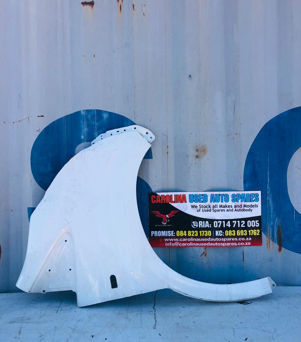Toyota Quantum LWB right side fender (2021) - Private Seller Toyota Quantum LWB right side fender (2021) - Private Seller