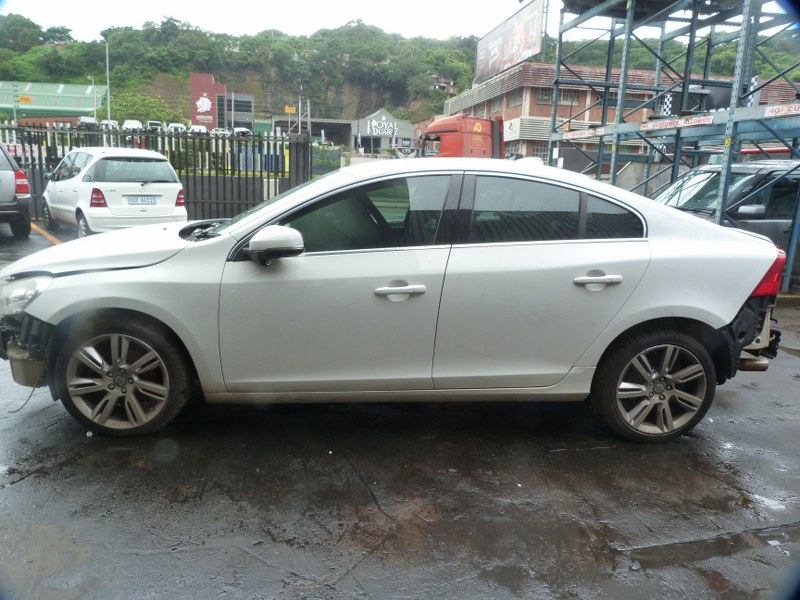 Volvo S60 2.0 T3 Essential Manual White - 2011 STRIPPING FOR SPARES - Private Seller Volvo S60 2.0 T3 Essential Manual White - 2011 STRIPPING FOR SPARES - Private Seller