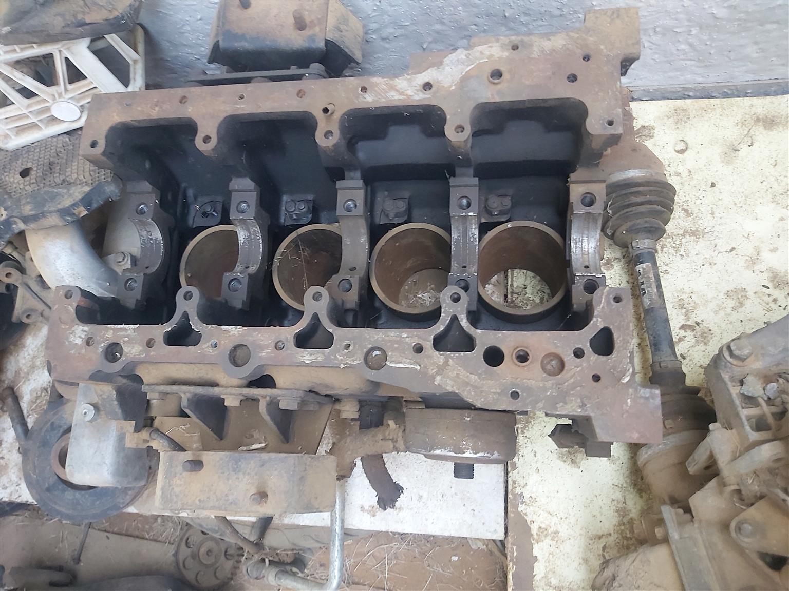 Mahindra bolero 2.5 diesel block - Private Seller Mahindra bolero 2.5 diesel block - Private Seller