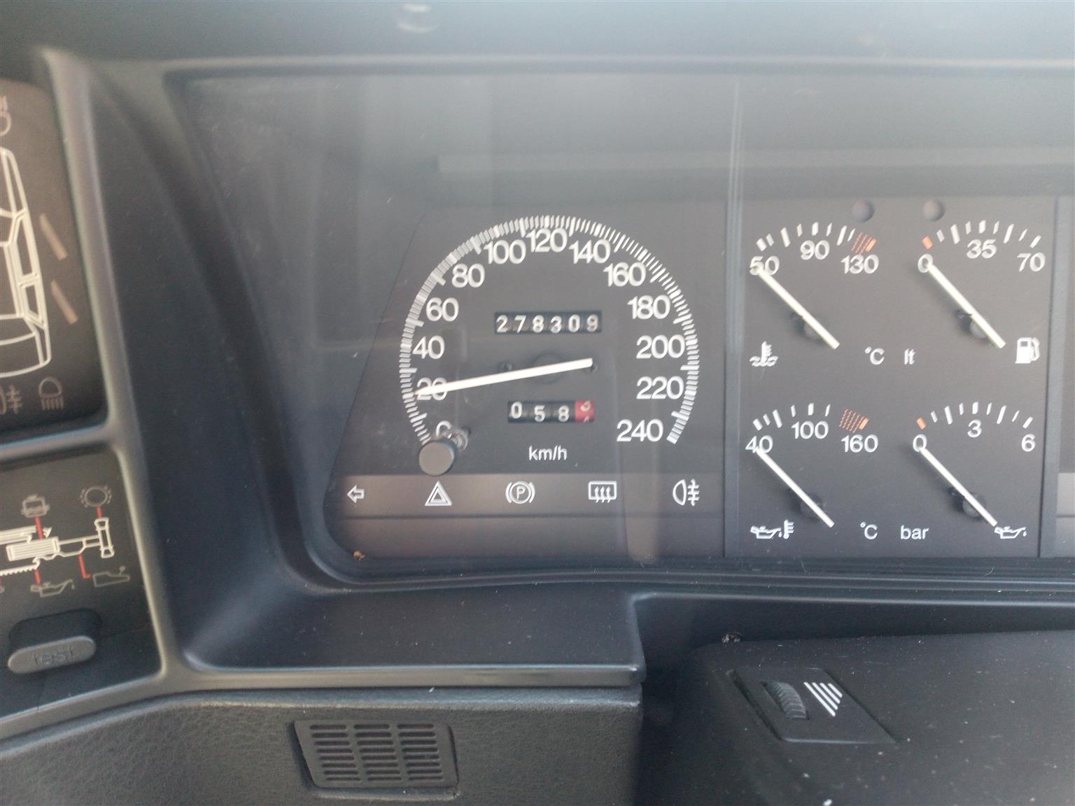 LANCIA THEMA 16V IE