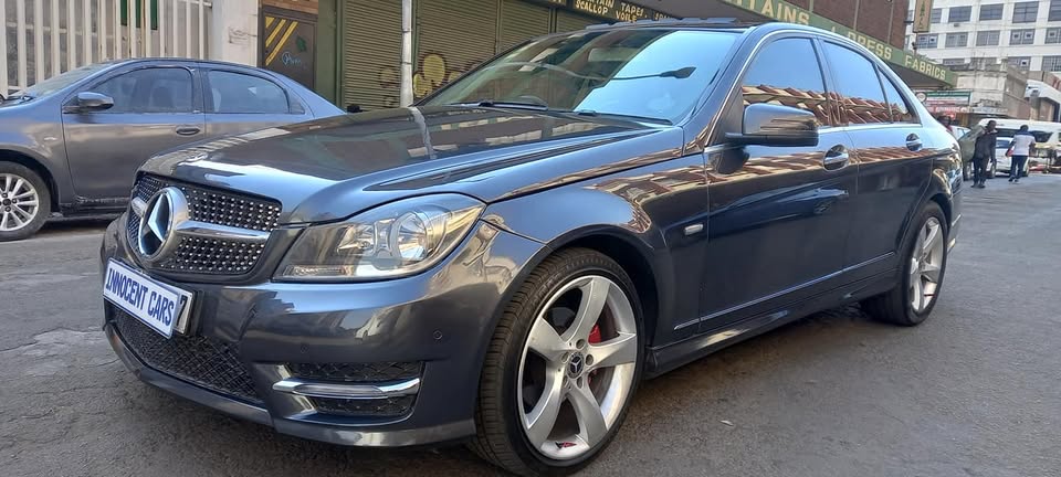2013 MERCEDES BENZ C180 AMG AUTOMATIC TRANSMISSION, GREY COLOUR, MILEAGE