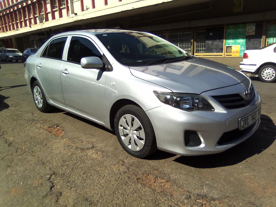 2017 Toyota Corolla 1.6Quest  Available