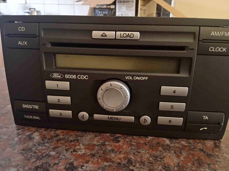 Original Ford Radio for sale - Private Seller Original Ford Radio for sale - Private Seller
