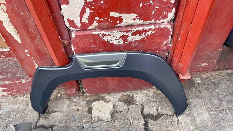Toyota Hilux GD6 Wheel Arch - Private Seller Toyota Hilux GD6 Wheel Arch - Private Seller