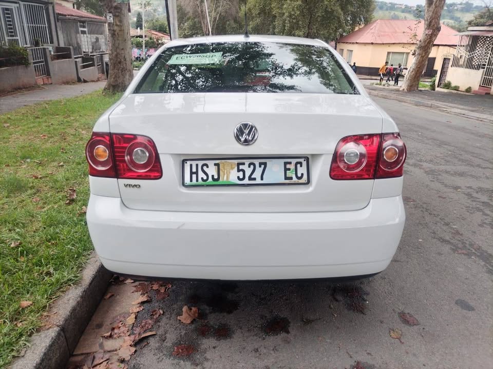 2016 VW polo vivo 1.4 sedan