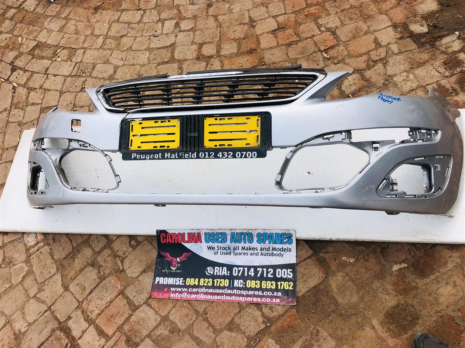 Peugeot 3008 front bumper - Private Seller