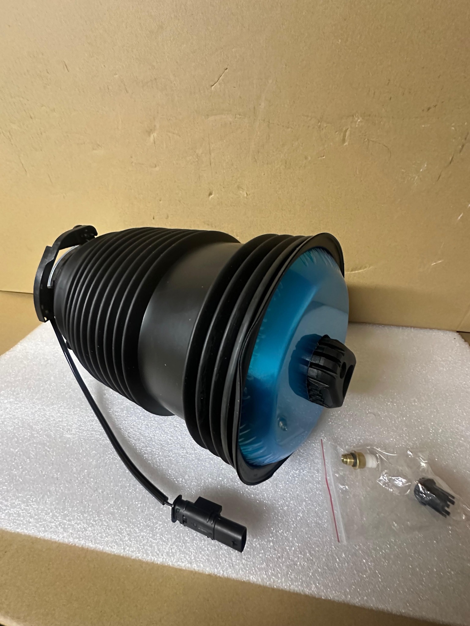 BRAND NEW W205, W253 GLC AND W213 REAR AIR BELLOWS AVAILABE - Private Seller