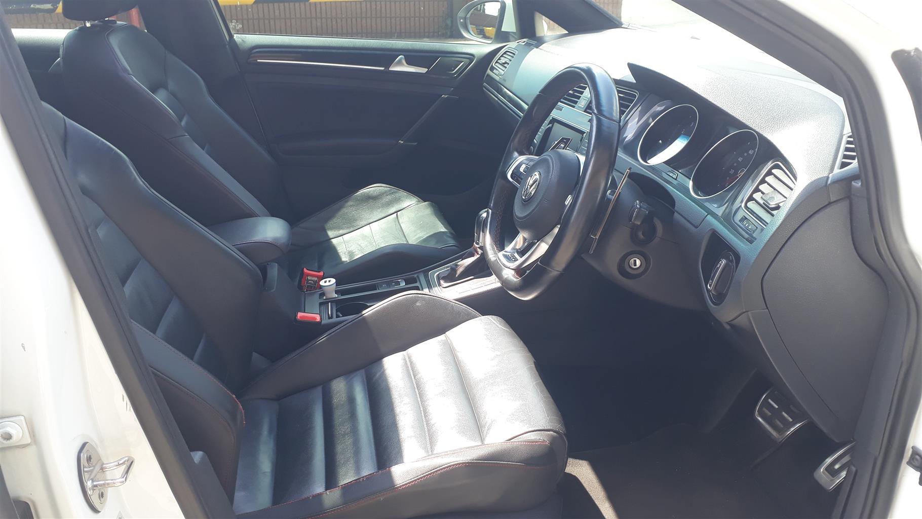 2014 Golf7 GTi 2.0 Comfortline Automatic Sunroof Hatchback