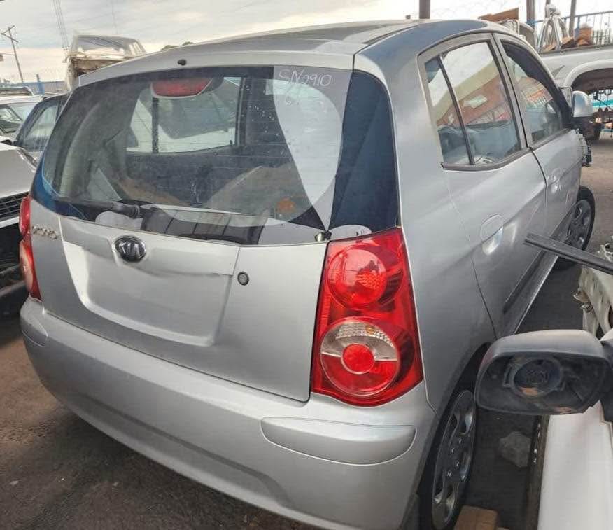 Kia Picanto STRIPPING FOR SPARES Call or whatsapp  or