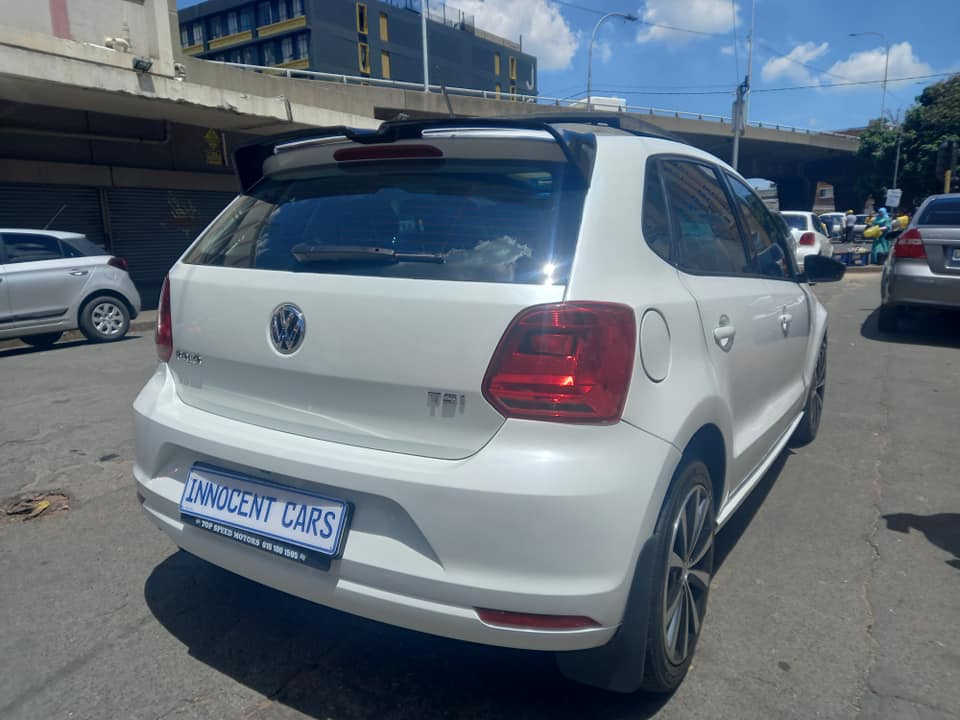 2016 VW POLO 1.2 TSI HIGHLINE PETROL, AUTOMATIC DSG, WHITE COLOUR, MILEAGE