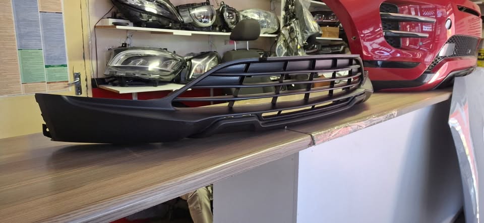 2022 RENAULT KWID LOWER GRILL FOR FRONT BUMPER FOR SALE - Private Seller 2022 RENAULT KWID LOWER GRILL FOR FRONT BUMPER FOR SALE - Private Seller