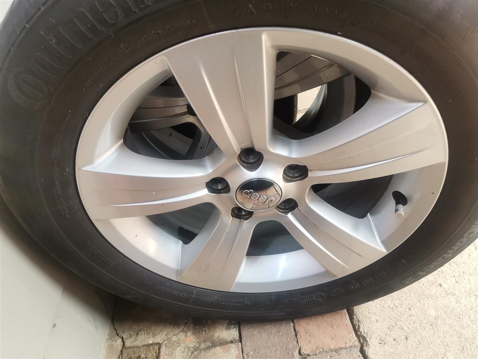 Continental tyres 215/60 R17 with jeep rims 5 x 114. 3 - Private Seller Continental tyres 215/60 R17 with jeep rims 5 x 114. 3 - Private Seller