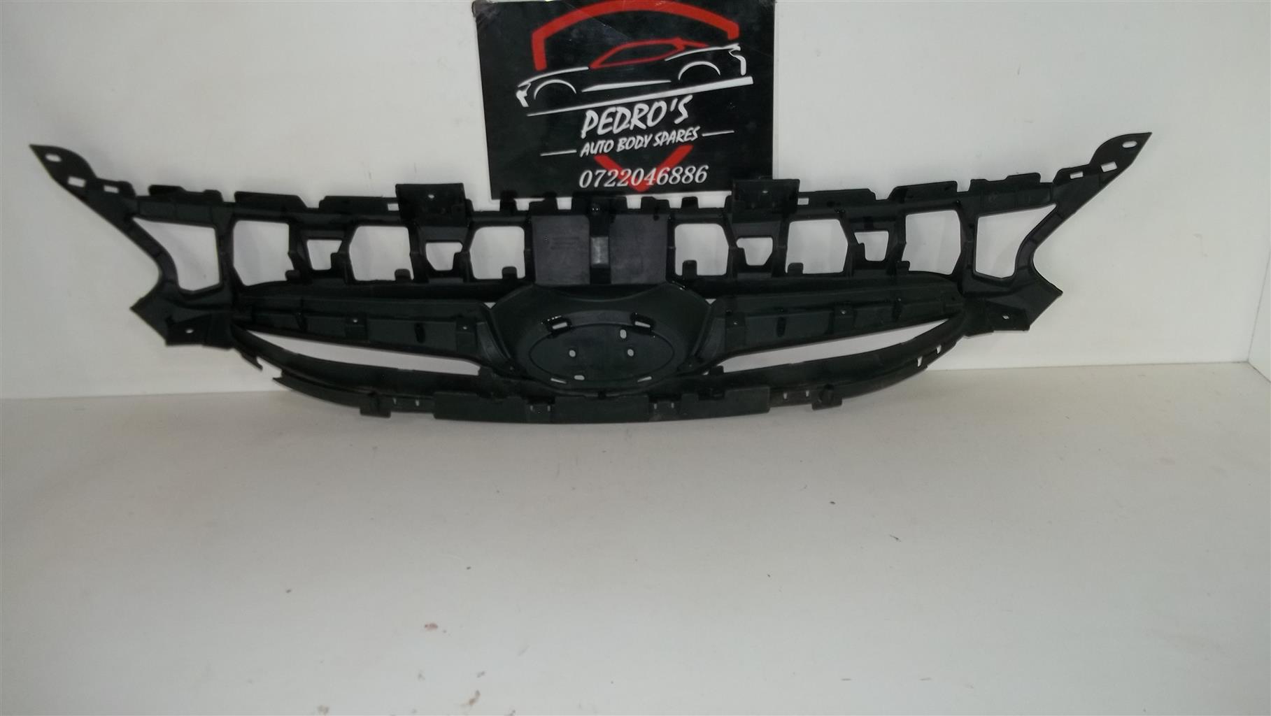 Hyundai Accent grille - Private Seller