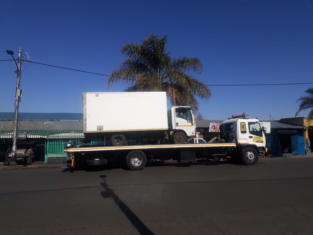 ISUZU N Series 2012 model stripping for parts