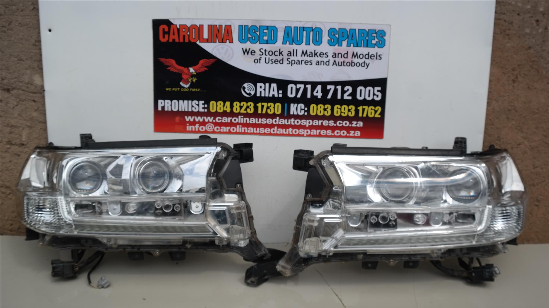 Toyota Land Cruiser left and right side chrome xenon headlights - Private Seller Toyota Land Cruiser left and right side chrome xenon headlights - Private Seller