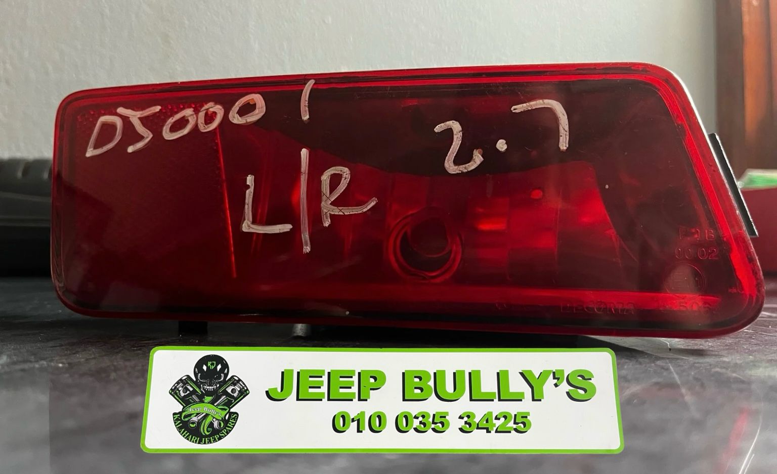 Dodge Journey 2.7 Rear Foglights - Private Seller Dodge Journey 2.7 Rear Foglights - Private Seller