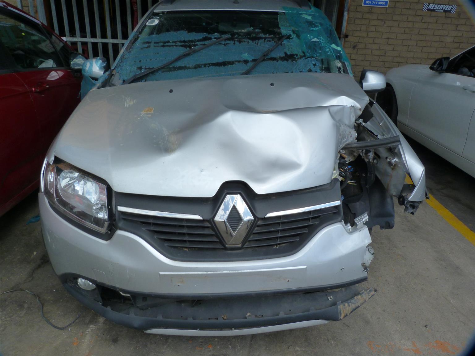 Renault Sandero Stepway 900CC Turbo Manual - 2015 - Private Seller Renault Sandero Stepway 900CC Turbo Manual - 2015 - Private Seller