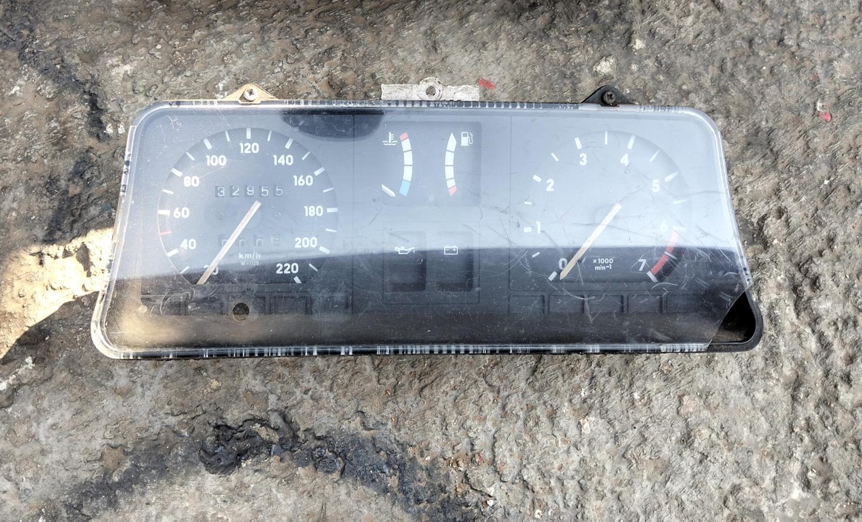 Opel Kadett E (80-90) speedometer - Private Seller Opel Kadett E (80-90) speedometer - Private Seller