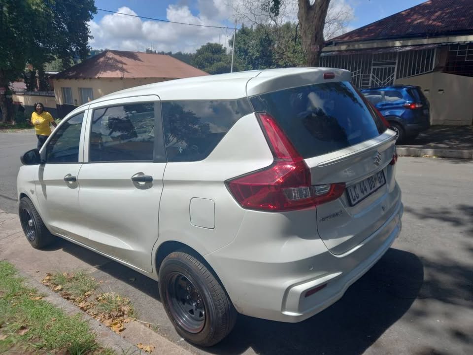 2023 SUZUKI ERTIGA 1.5 GA Petrol, Manual, White Color, Mileage 64000kms,Full Service