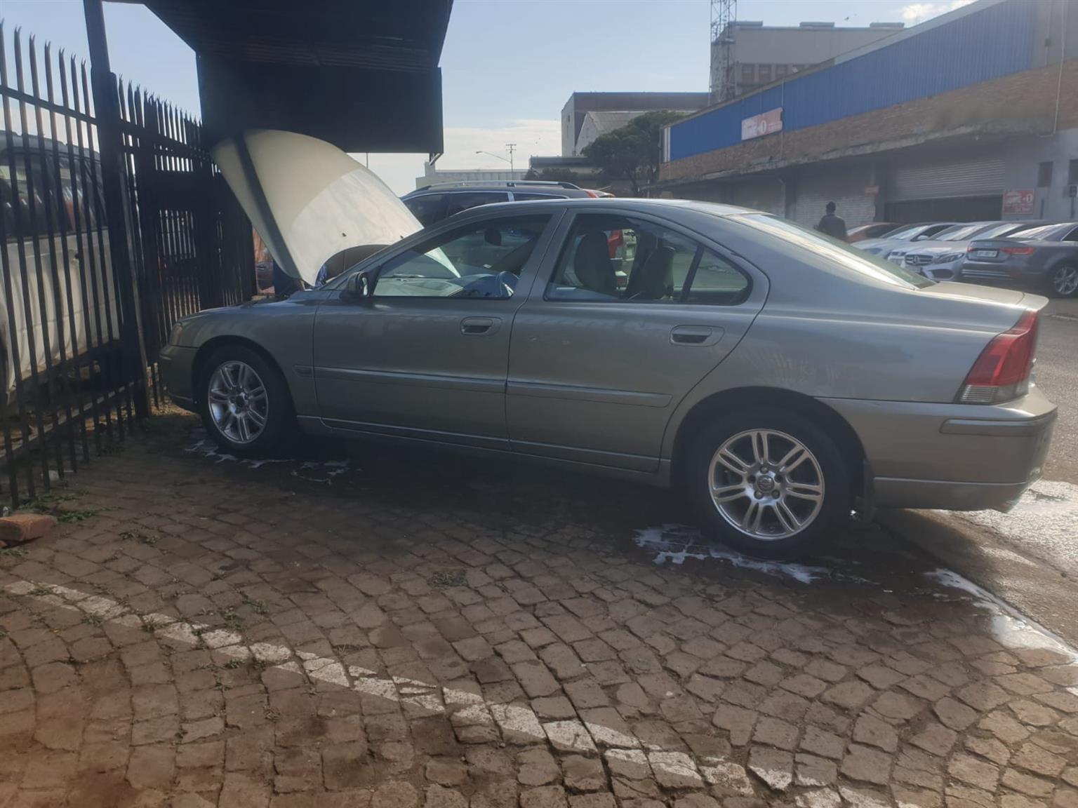 VOLVO S60 2005-2008 2.0/2.5T AUTO STRIPPING FOR SPARES - Private Seller VOLVO S60 2005-2008 2.0/2.5T AUTO STRIPPING FOR SPARES - Private Seller
