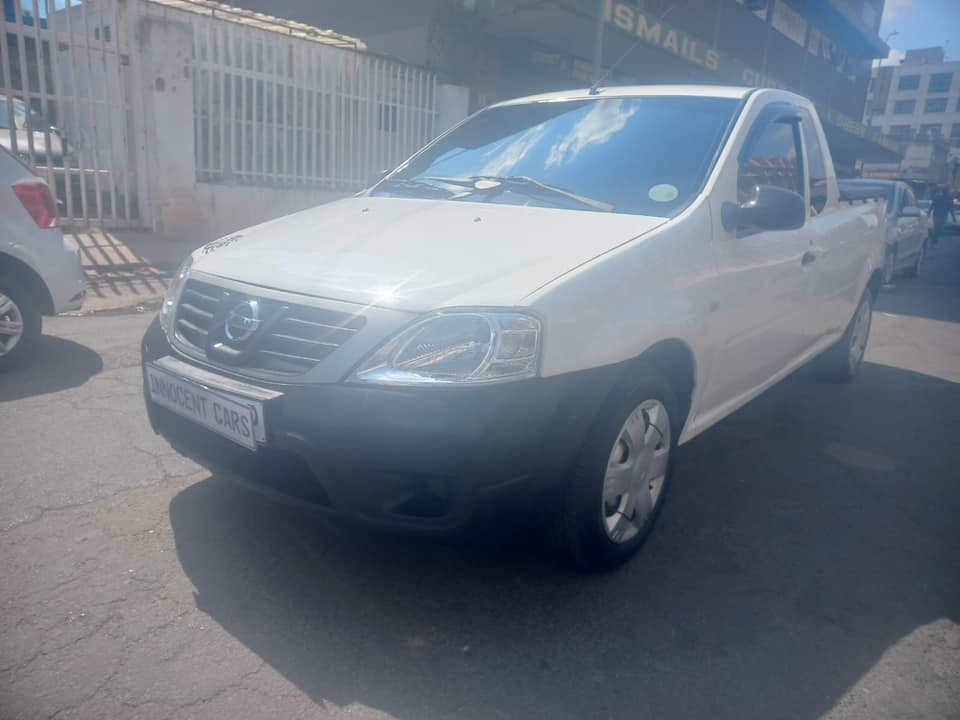 2021 NISSAN NP200 1.6 PETROL ENGINE BAKKIE, MANUAL, WHITE IN COLOR, 18000KM