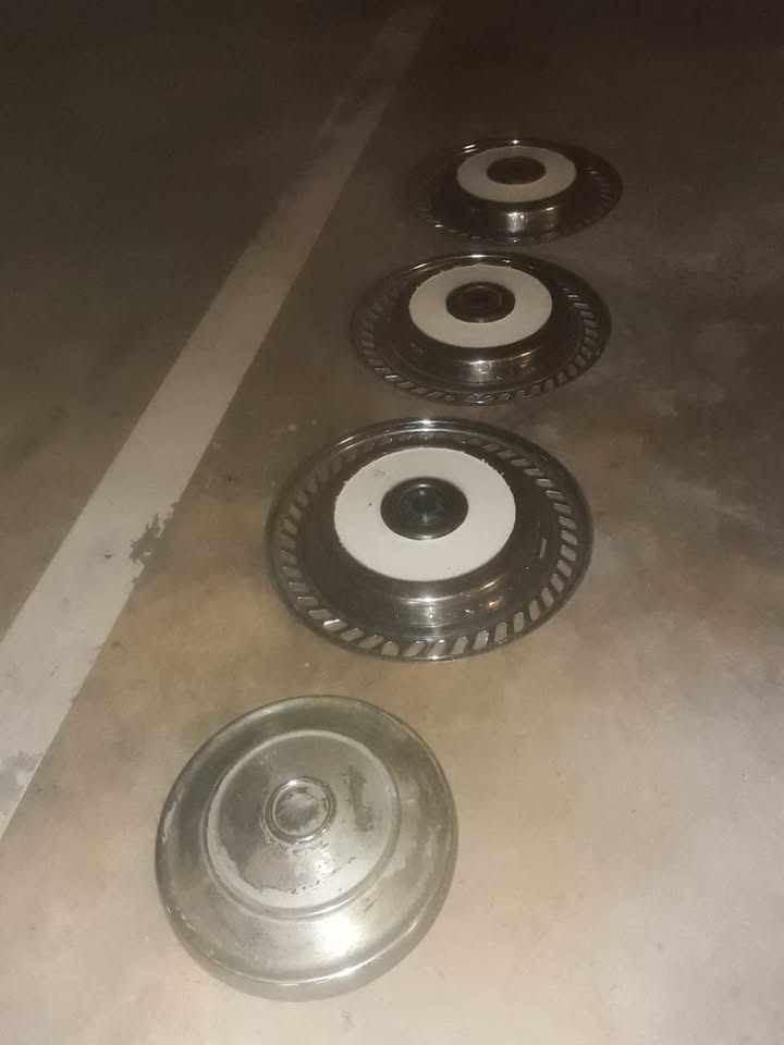 Ford 13 inch hubcaps/wheel covers & Trim rings - Private Seller