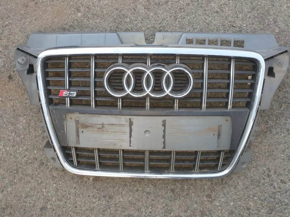AUDI A3 S3 grill - Private Seller AUDI A3 S3 grill - Private Seller