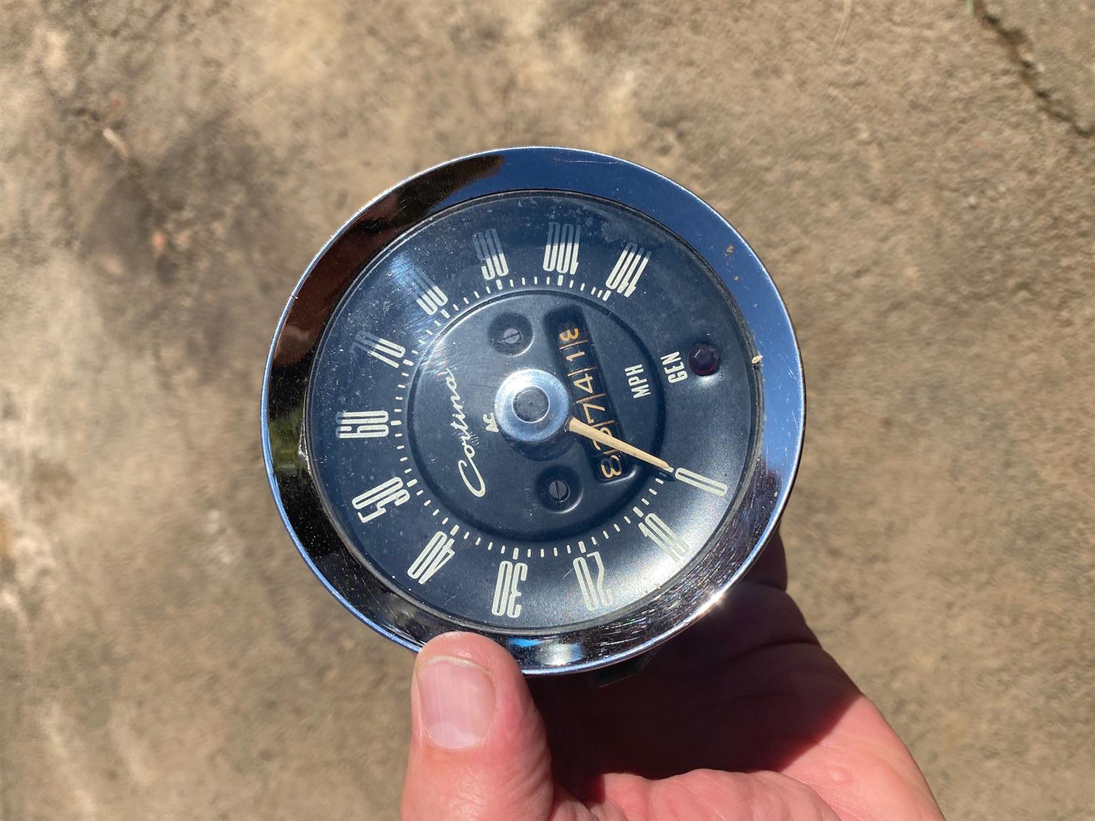 Ford Cortina speedo speedometer.