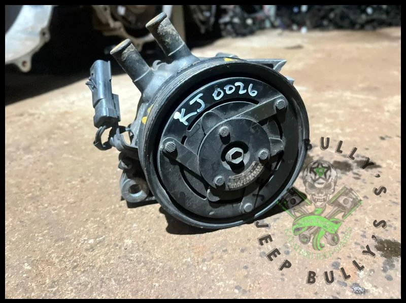 Jeep Cherokee KJ 2.7 CRD Auxiliary Water Heater Pump (Used) - Private Seller Jeep Cherokee KJ 2.7 CRD Auxiliary Water Heater Pump (Used) - Private Seller