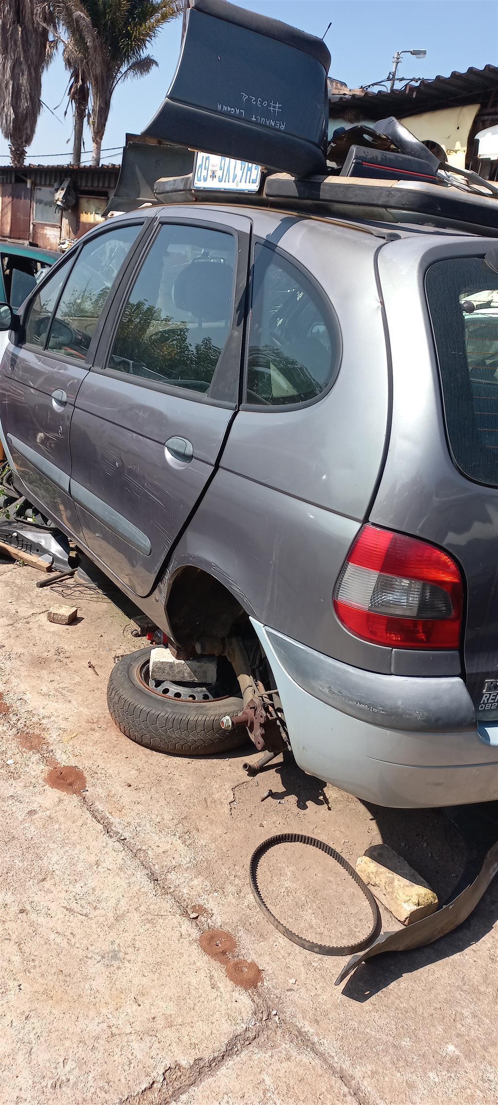 Renault scenic 2001 stripping