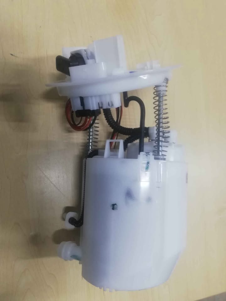 Brand New Mercedes Benz W206 low pressure fuel pump